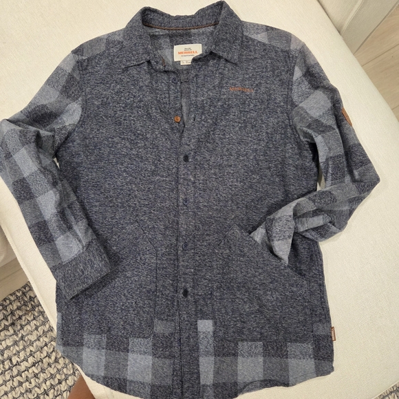 Merrell Blue Textured Button-Up Shirt - Picture 12 of 13